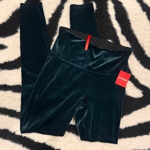 SPANX NWT Black Velvet Leggings